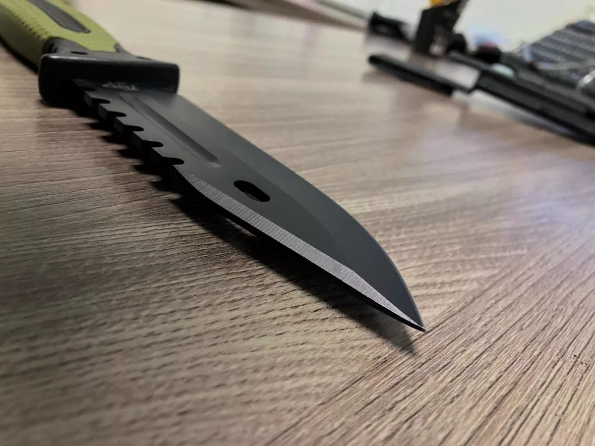 Kit de Sobrevivência Faca + Itens