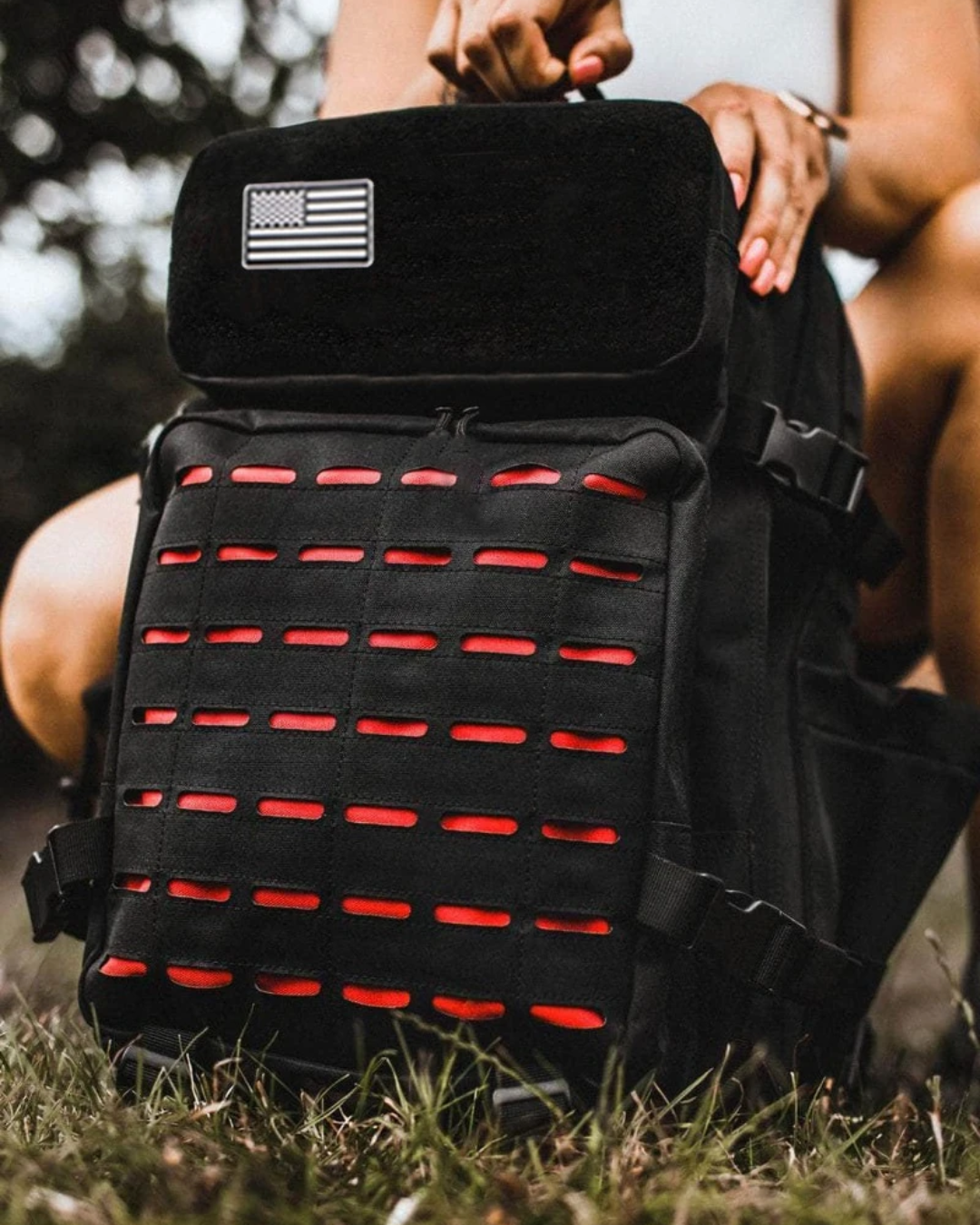 Mochila Nomad 50 Litros - Preto e Vermelho
